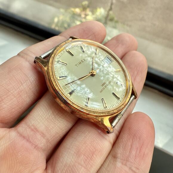 Vintage ‘92 TIMEX Men’s 36mm Mechanical Wind Round Watch Gold Tone Case RUNNING - Picture 2 of 6
